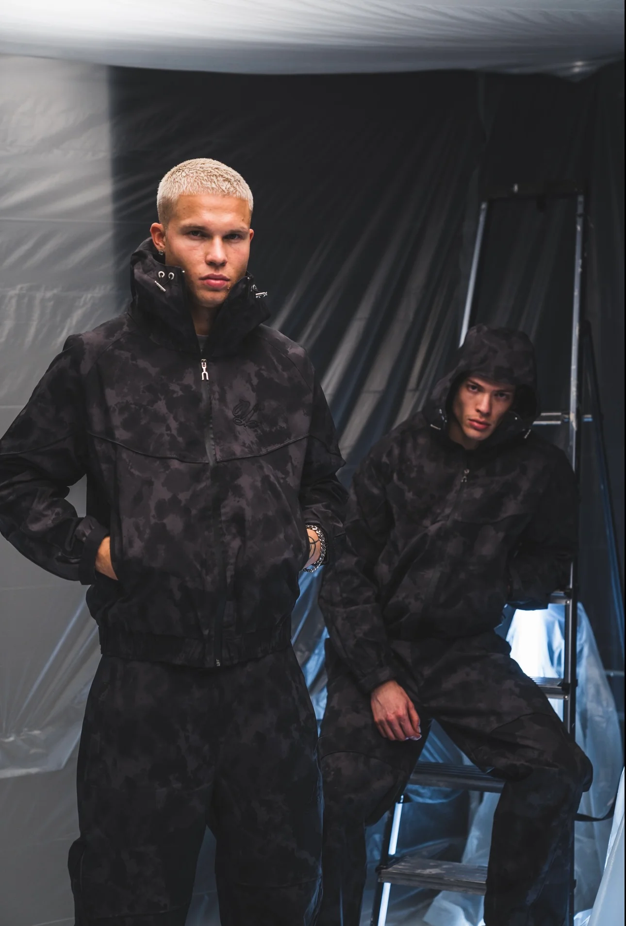 NYLON PANTS ANTHRAZIT CAMO - Image 9